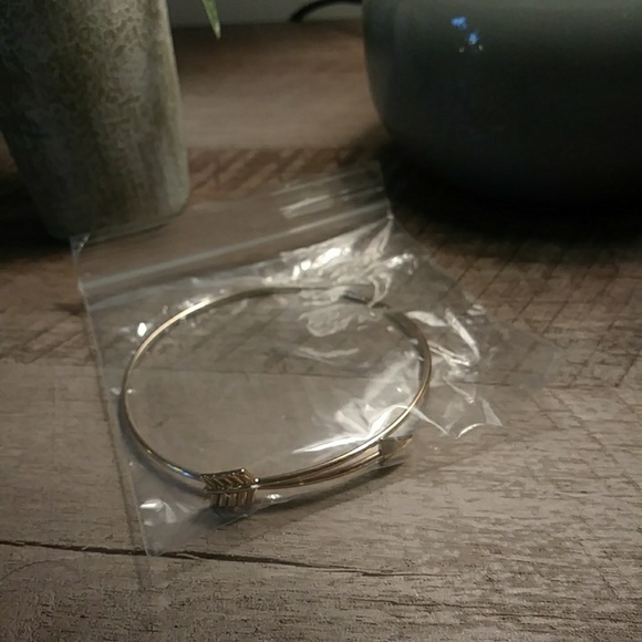 3/$15 Arrow Layering Bracelets - Gold - Picture 2 of 4